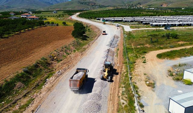 Üzümlü Mahallesi’ne 2 Bin 500 Metrelik Yeni Yol: Birçok Mahalleye Alternatif Ulaşım Sağlanacak