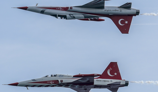 Ankara Semalarında Nefes Kesen Dakikalar Başlıyor: Türk Yıldızları NATO Zirvesi İçin Havalanıyor!