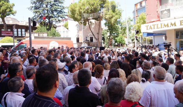 Balıkesir'de CHP'yi Sarsan İstifa: 12 Belediye Başkanı ve 20 İlçe Teşkilatı YENİ Parti'ye Katıldı