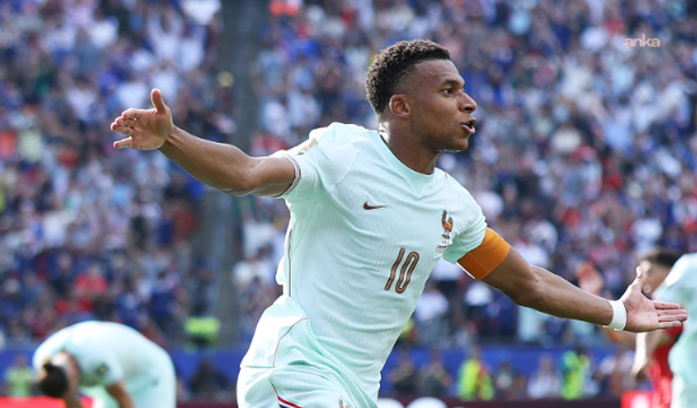 Fas Masalı Bitti, Horoz Yarı Finalde: Mbappe, Messi’yi Yakaladı!