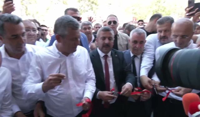 Özgür Özel’den Ankara’da "Yargı Mülakatı" İddiası: "Gözünü Kırpmadan Tutuklayacak Mısın Diye Soruyorlar!"