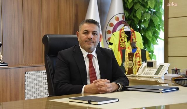 Sadıkoğlu: 'İş yerleri teslim edilmeden konteyner esnafından tahliye istenmemeli'