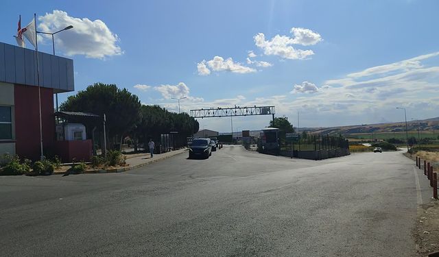 Silivri’de Tarihi Zirve: Özgür Özel Tutuklu Bulunan Ekrem İmamoğlu ile Cezaevinde Görüştü!