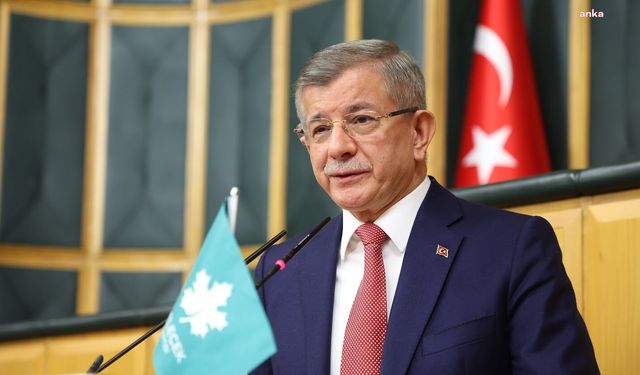 Siyasette Bomba İddia: Ahmet Davutoğlu Siyaseti Bırakıyor mu?