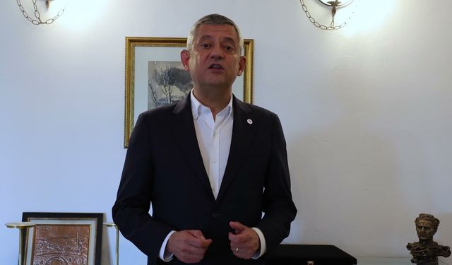YENİ Parti'de Bağış Kampanyası Başladı: Özgür Özel Üyelik ve Bağış Çağrısında Bulundu!