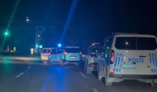 Gece Yarısı Silahlar Konuştu: Mahallede Dehşet Anları!