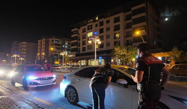 Malatya'da Dev Asayiş Operasyonu: 'Huzur 44' Mühür Vurdu!