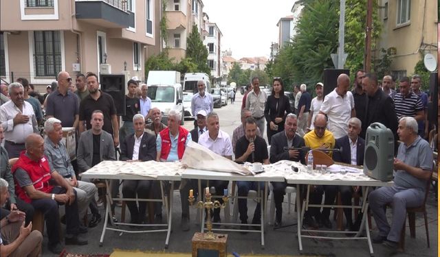 Malatya'da Erenler Cemevi'nde Lokmalar Paylaşıldı: "Hak ile Batılın Mücadelesi Bugün de Yol Gösteriyor!"