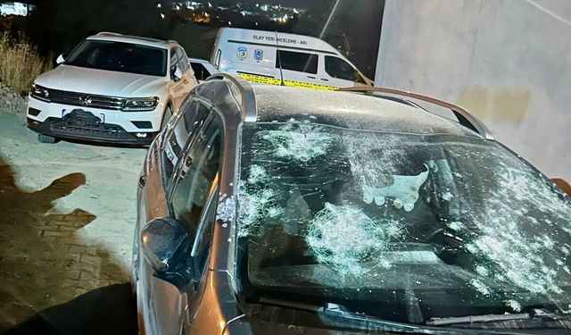 Malatya’da Husumet Saldırısı: Park Halindeki Araç Kurşun Yağmuruna Tutuldu!