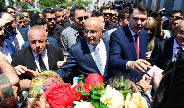 Malatya’da Üçlü Bayram! Hem Yuvaya Hem Arıtma Tesisine Hem de Bakırcılar Çarşısı’na Kavuştular