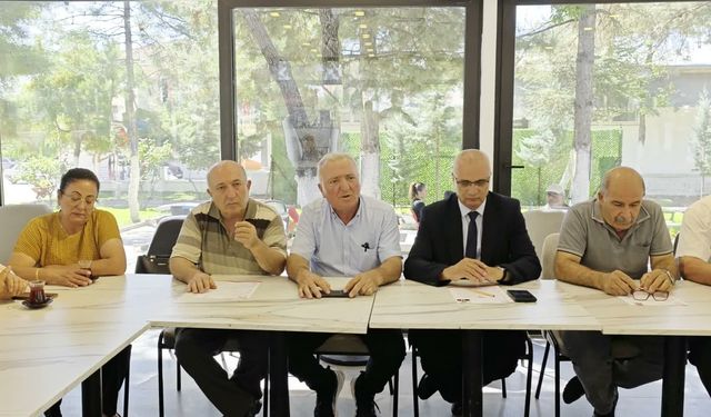 Arguvan'da Siyasi Deprem: Belediye Başkanı Ersoy Eren ve Meclis Üyeleri YENİ Parti'ye Katıldı!