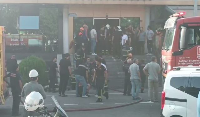 Batman'da Spor Salonunda Yangın Faciası: 2 Kişi Hayatını Kaybetti, 10 Yaralı