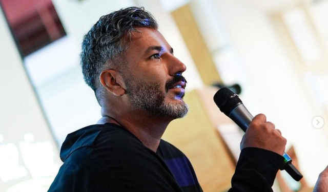 İstanbul'da Şok Gözaltı: 'Manifest' Grubunun Kurucusu Tolga Akış Yakalandı!