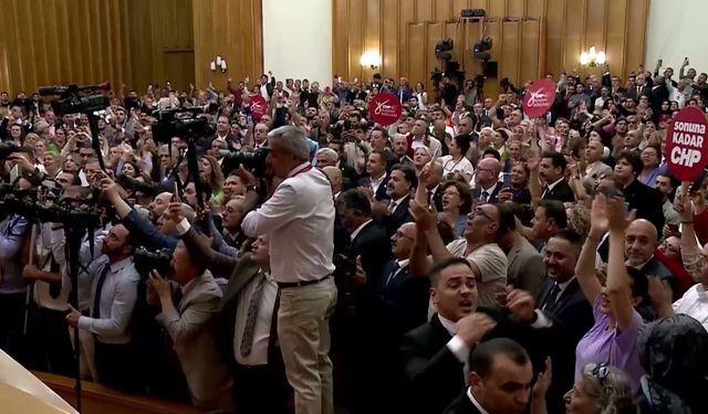 Kılıçdaroğlu'ndan Grup Toplantısında Sert Çıkış: Bu Kemal Hiçbir Gücün Karşısında Eğilmez