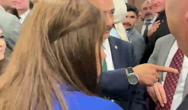 Meclis Koridorlarında Şok Anlar! Kapılar Açılmadı, Vekiller Ezilme Tehlikesi Atlattı