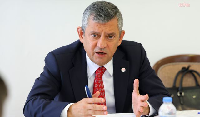 Özgür Özel'den Bıçaklı Saldırıya Uğrayan Melih Meriç Açıklaması: "Ameliyatı Başarılı Geçti"