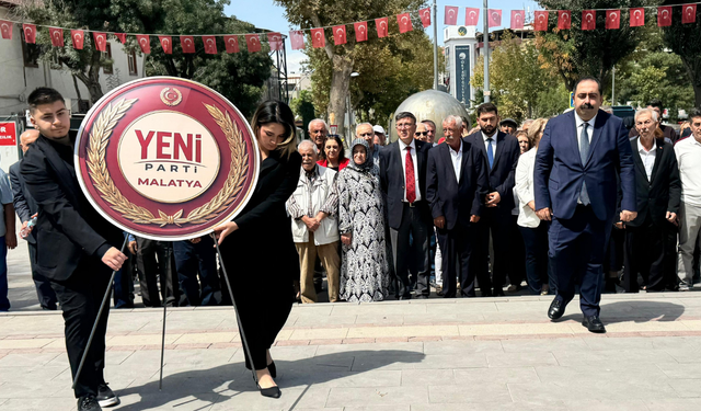 Yeni Parti Malatya İl Başkanlığı'ndan 30 Ağustos'ta İlk Çelenk: "Ülkenin Kaderini Değiştirmeye Talibiz!"