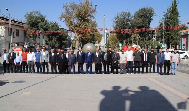 Malatya'da Ahilik Haftası Törenle Başladı: Atatürk Anıtı'na Çelenk Sunuldu