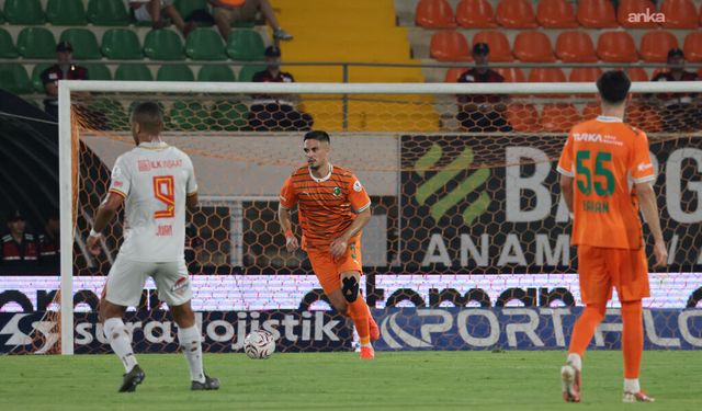 Alanyaspor ile Göztepe Arasında Gol Düellosu: Kazanan Çıkmadı!
