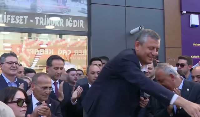 Özgür Özel Ardahan'dan İktidara Yüklendi: "Geçiş Garantisi Var, Emekliye Geçim Garantisi Yok!"