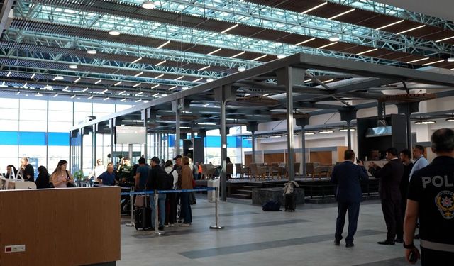 Malatya Havalimanı'nın Yeni Terminal Binası Hizmete Açıldı