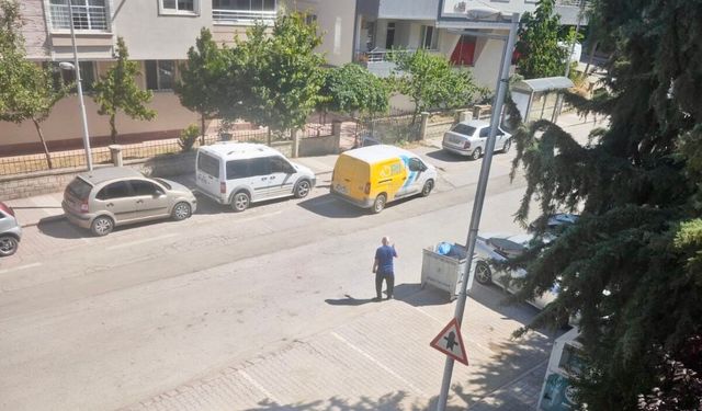 Sokakta Çöp Konteyneri Krizi: Yeşilyurt Belediyeden Tepki Çeken Cevap!