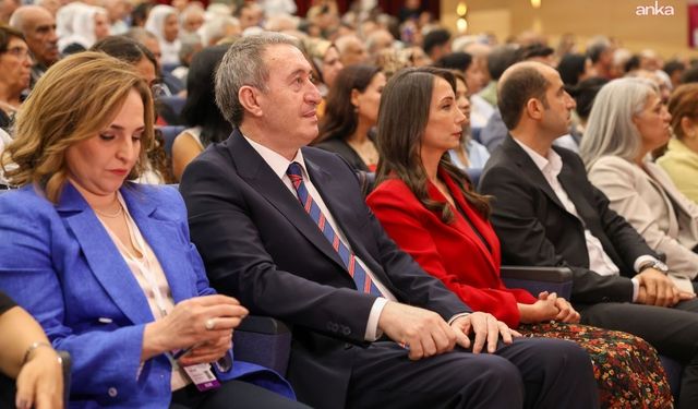DEM Parti'de Tuncer Bakırhan ve Tülay Hatimoğulları Yeniden Eş Genel Başkan Seçildi