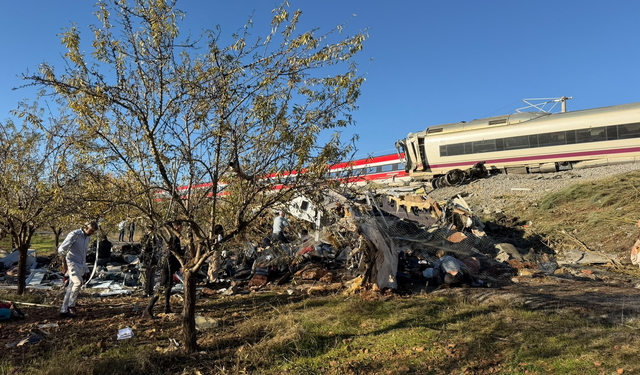 İspanya'da Yüksek Hızlı Tren Faciasında Bilanço Ağırlaşıyor: Can Kaybı 68'e Yükseldi