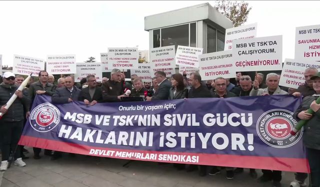 TSK ve MSB'deki Sivil Memurlardan TÜİK Önünde Eylem: "Geçinemiyoruz, Haklarımızı İstiyoruz"