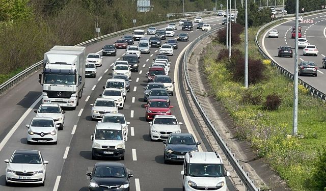 Türkiye’de Trafiğe Kayıtlı Araç Sayısı 35 Milyonu Aştı: TÜİK Eylül Ayı Verilerini Açıkladı