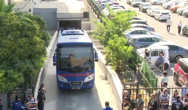 Vahap Seçer ve Belediye Başkanları Cezaevine Gönderildi