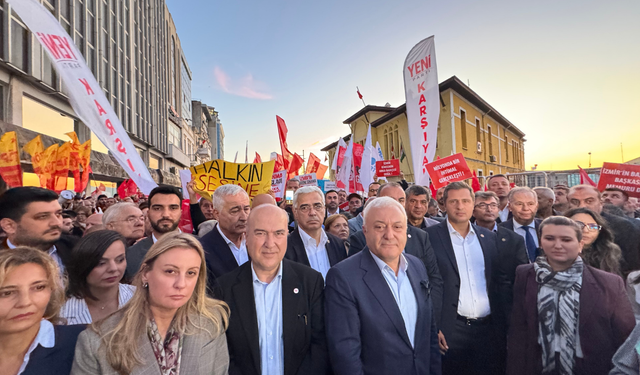 YENİ Parti İzmir’den Cemil Tugay’a sert tepki: “İzmir halkı tarafından azledilmiştir”