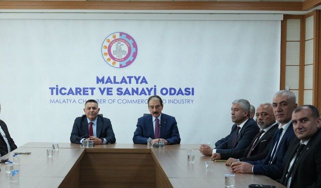 Malatya İş Dünyasından Tarihi Zirve: Depremzede Şehir İçin Ortak Akıl ve Cumhurbaşkanı Erdoğan'a Ortak Ziyaret Çağrısı!