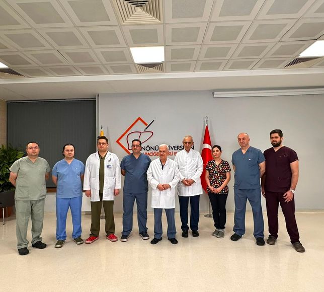 Tıp Tarihinde Milat! Malatya'da Dünyanın İlk 8'li Çapraz Karaciğer Nakliyle İmkansız Başarıldı