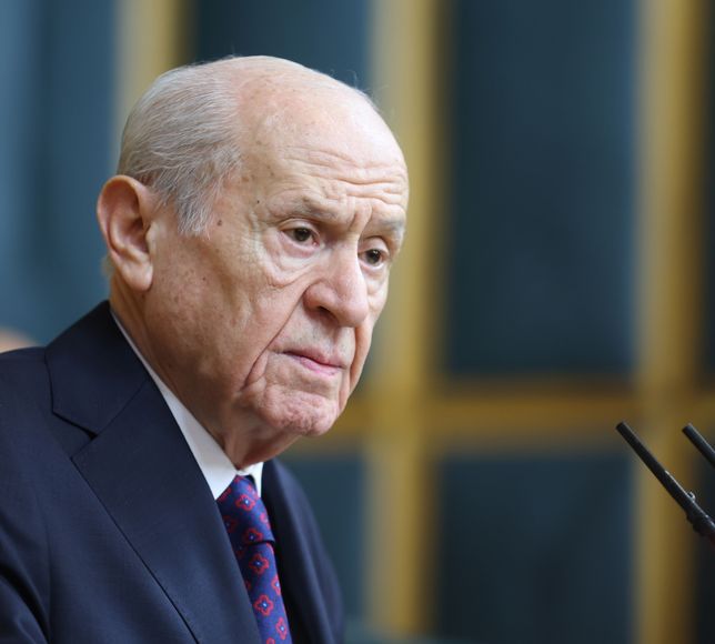 Bahçeli’den Ankara’yı Sallayacak "Fiziki Mücadele" Çıkışı: "Ergen Devrimciliği Ne CHP’ye Ne Türkiye’ye Yarar!"