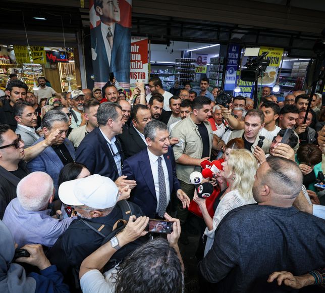 Özgür Özel o kararı aldı: Artık miting yapılmayacak, sokakl