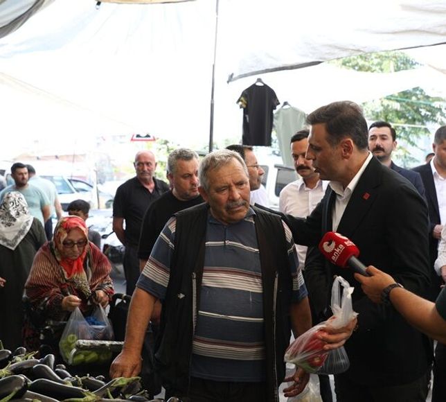"Eskiden Çuvalla Alırdık!" Pazardaki Acı Tablo Eski CHP İl Başkanını İsyan Ettirdi!