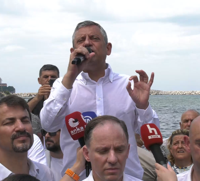 Özgür Özel Zonguldak'tan Meydan Okudu: "Bu Düzeni Alaşağı Edeceğiz!"
