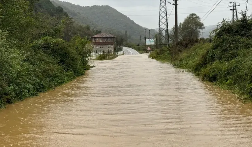 Bartın'da eğitime 1 gün ara verildi