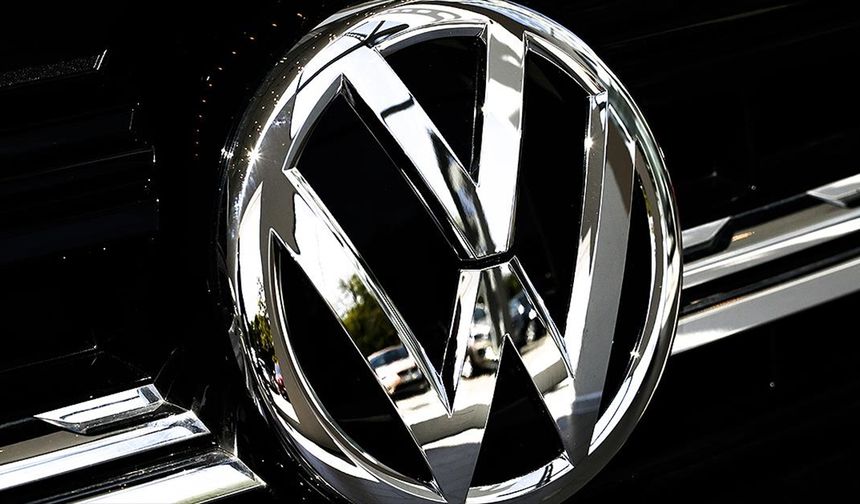 Volkswagen'in Almanya'daki 9 fabrikasında uyarı grevi başladı