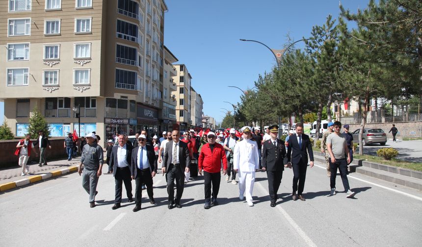Ahlat'ta 19 Mayıs Atatürk'ü Anma, Gençlik ve Spor Bayramı kutlandı