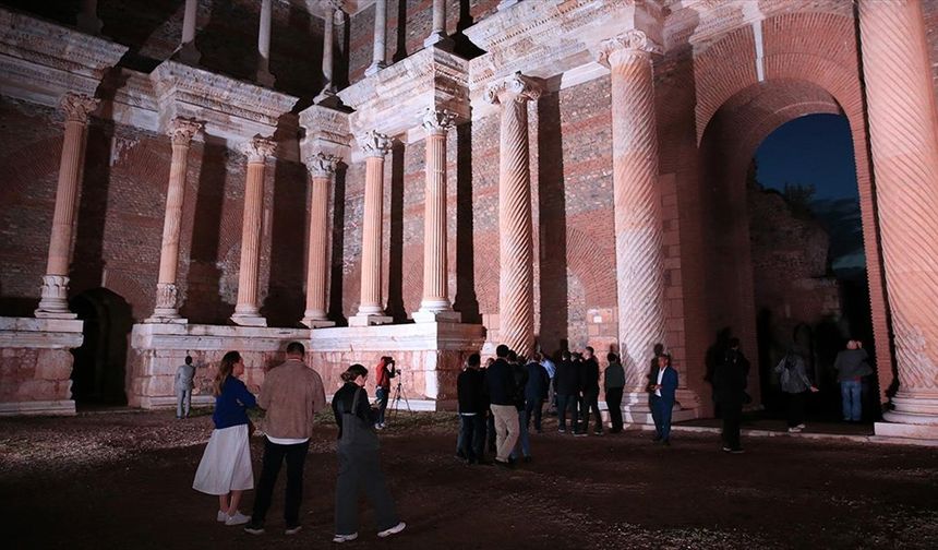 Sardes Antik Kenti'nde gece müzeciliği deneyimi başlıyor