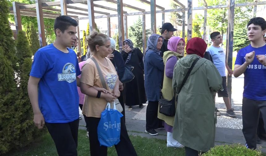 Otizmli bireyler için aileler Malatya’da ses yükselti: Sessizliğin bedeli hayattır