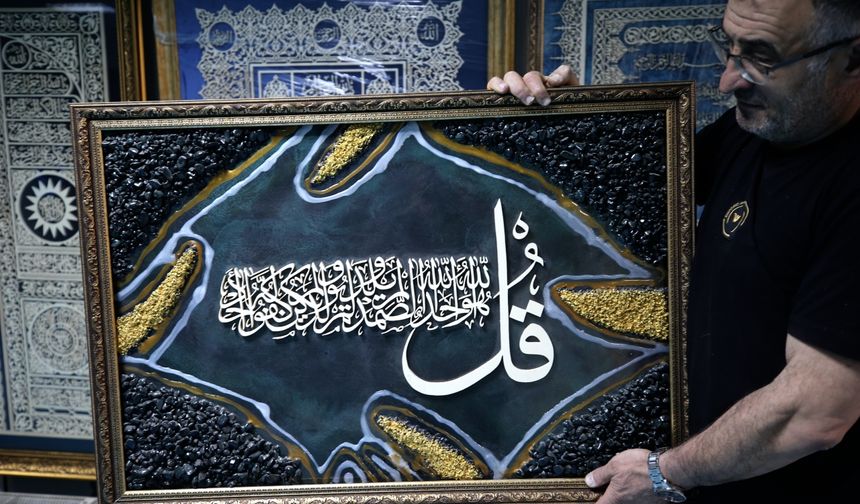 İnternetten görüp başladığı sanatla bine yakın eser üretti