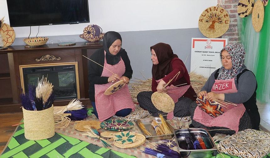 Buğday saplarıyla yapılan tescilli sanat, kurslarla gelecek kuşaklara aktarılıyor