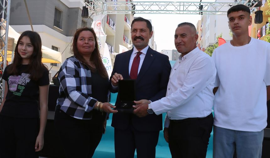 Hatay'da 22 bin 239 deprem konutu ve iş yerinin daha hak sahibi belirlendi