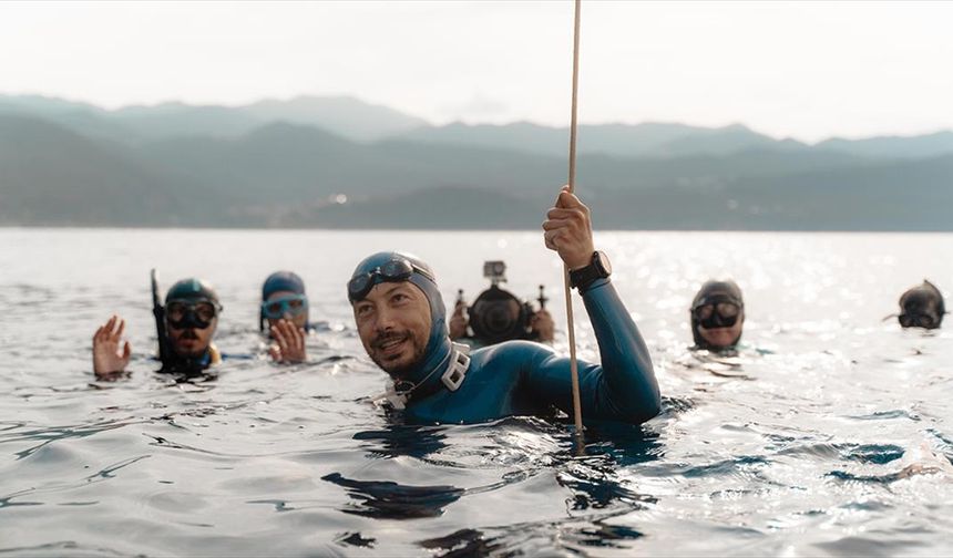 Milli sporcu Görkem Gedik, Serbest Dalış Türkiye Şampiyonası'nda rekor kırdı