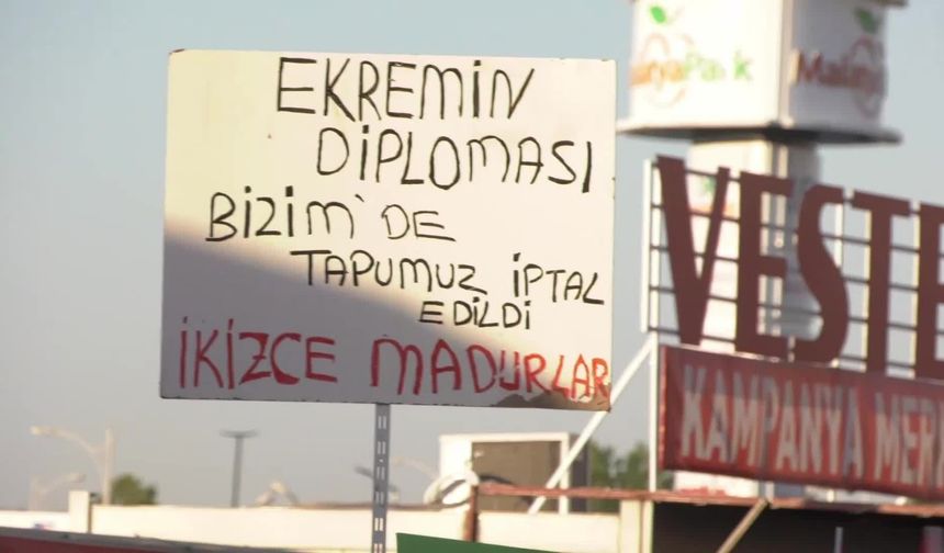 CHP'nin "Millet İradesine Sahip Çıkıyor" mitingine katılan yurttaş: ''Tutsak olan bütün belediye başkanlarımıza sahip çıkacağımızı buradan iletmek istiyoruz''