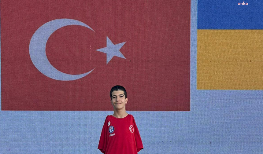 Eskişehir Büyükşehir Spor Kulübü yüzücüsü Şimşek'ten Avrupa Gençlik Oyunları’nda dört madalya