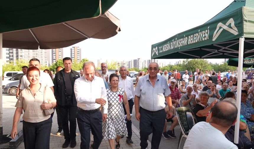 Mersin Büyükşehir Belediye Başkanı Seçer, Alevi Kültür Dernekleri Mezitli Cemevi'nin ‘Aşure Lokması Paylaşım Programı’na katıldı